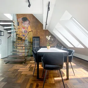 Darebell - Designerapartments Kirchfeldgasse , Vienna Austria