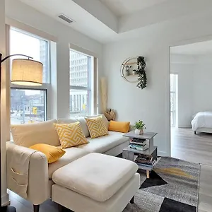 Lovely 3 Bedrooms In Of , Toronto Canada