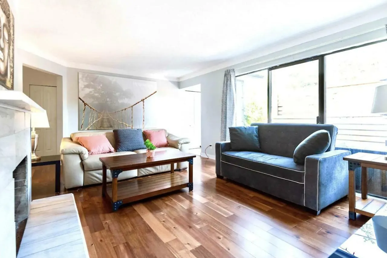 Lovely Home 10 Minutes To Downtown !!! Victoria Holiday home