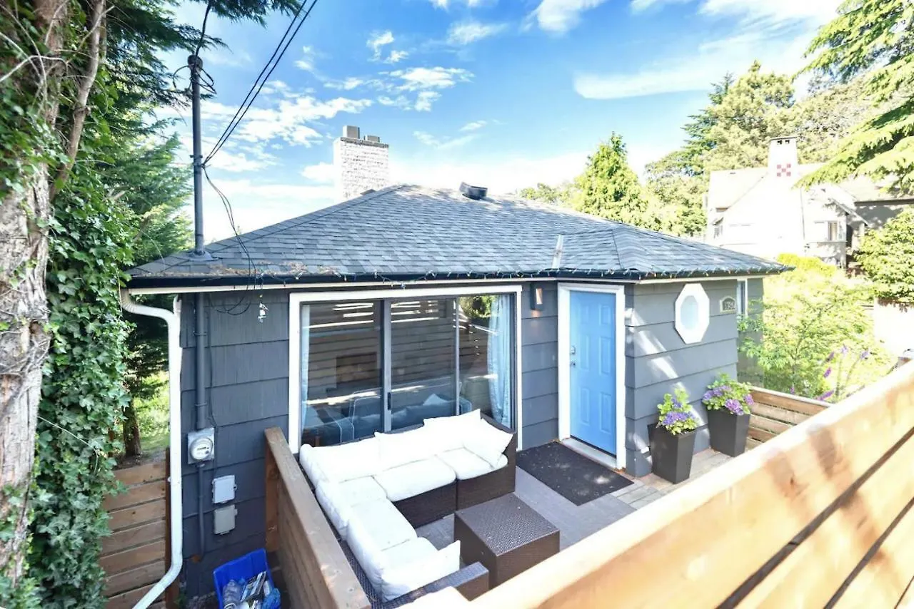 Casa vacanze Lovely Home 10 Minutes To Downtown !!! Victoria Canada